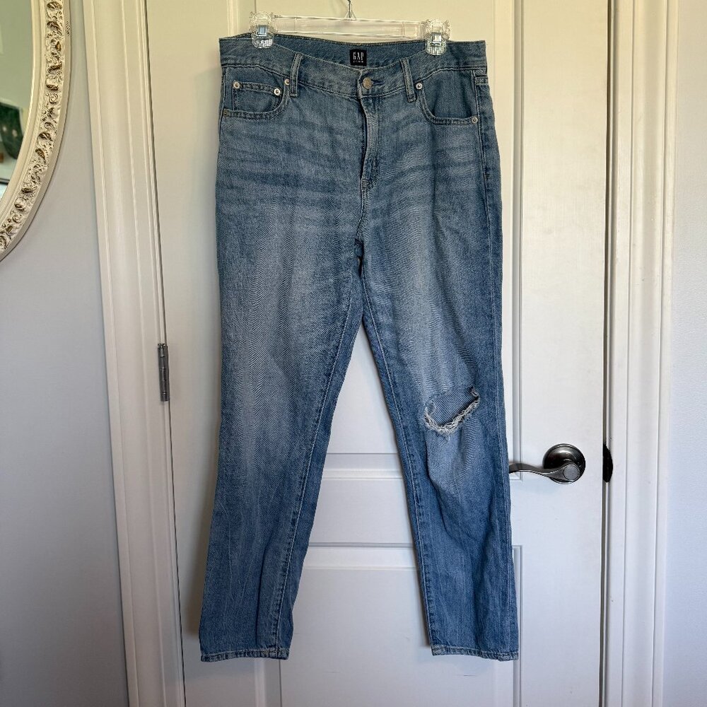 Gap Light Wash Distressed Jeans Size 29 Ripped Denim Casual Straight Leg